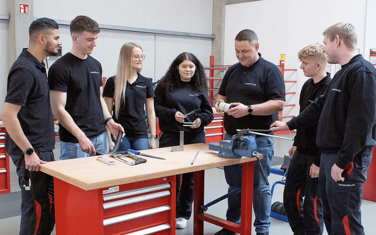 Training at HANSA-FLEX – the first 60 days