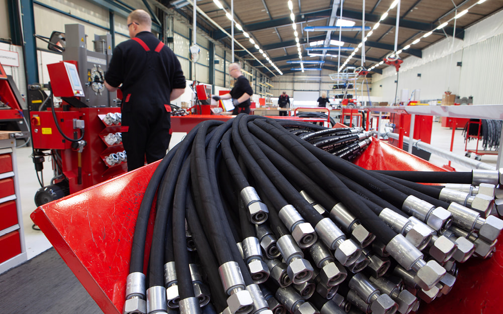 Hoses, connections and special parts