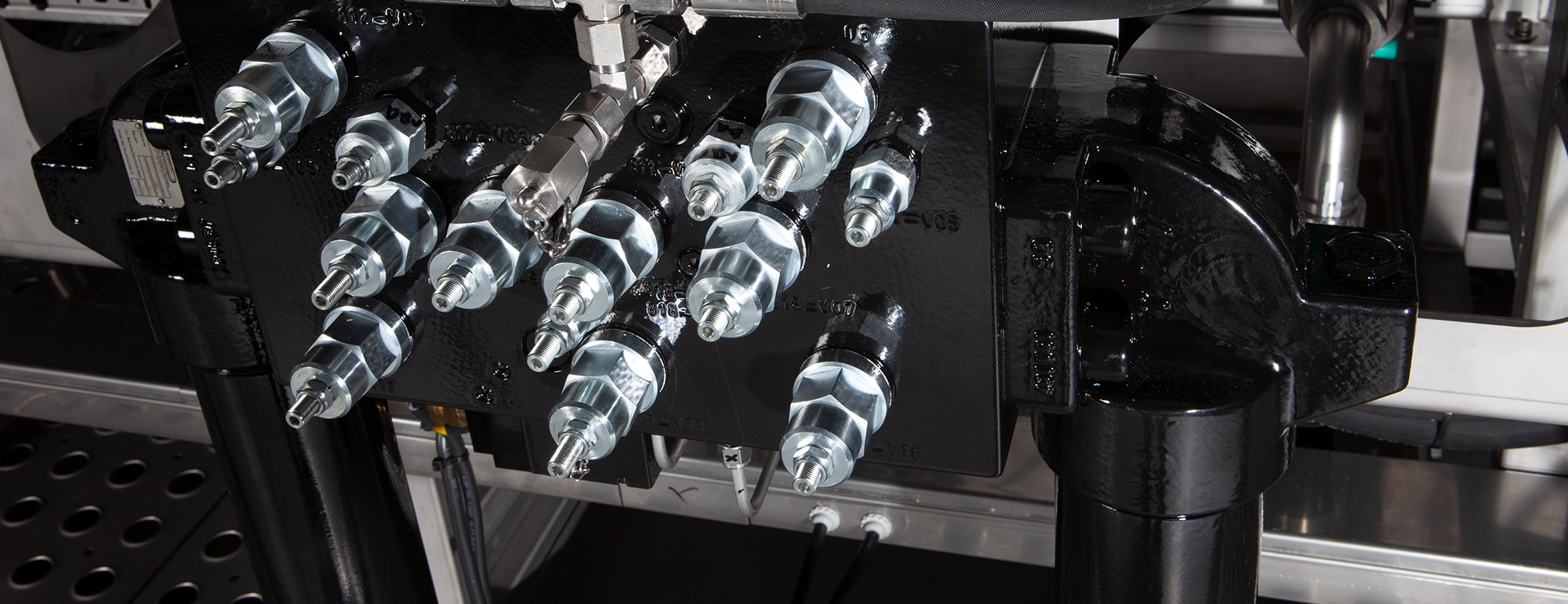 VÁLVULAS DE CARTUCHO ENROSCABLES PARA BLOQUES DE CONTROL HIDRÁULICO