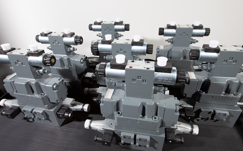 Standardised CETOP valves in various nominal sizes (NG)