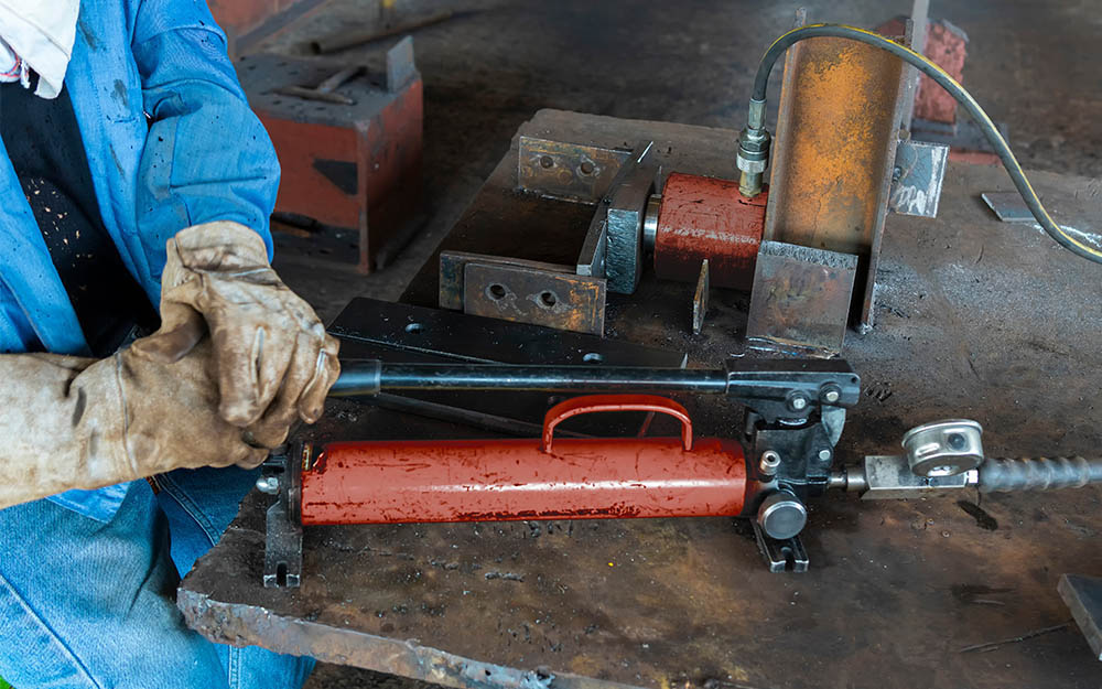 Powerful high-pressure pumps up to 700 bar