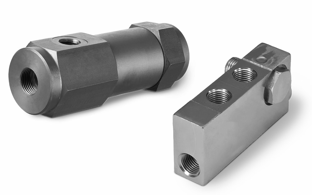 Valves for shutting off the flow