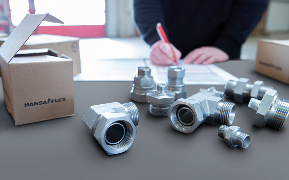 BSP and BSPT in accordance with ISO 8434-6 (BS 520)