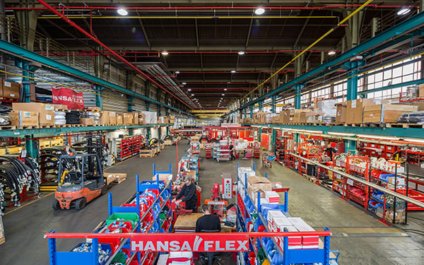 HANSA-FLEX está presente en el lugar con nuestro servicio de obras en obra