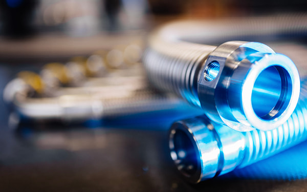 Metal hoses for demanding conditions