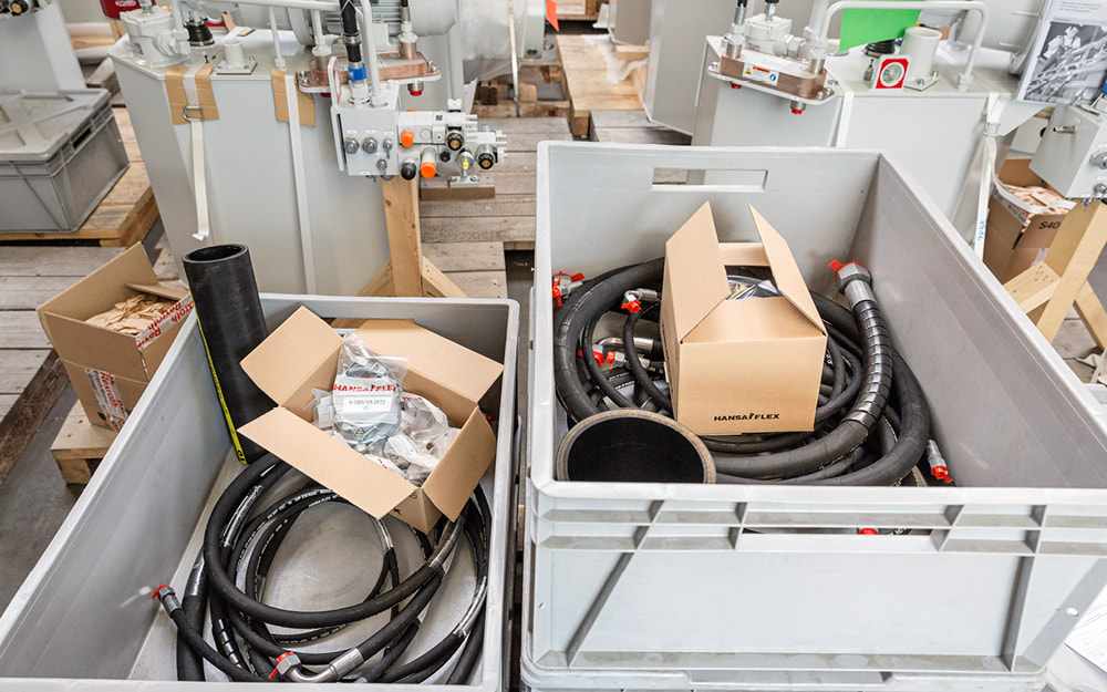 Advice and assistance throughout the complete manufacturing process.