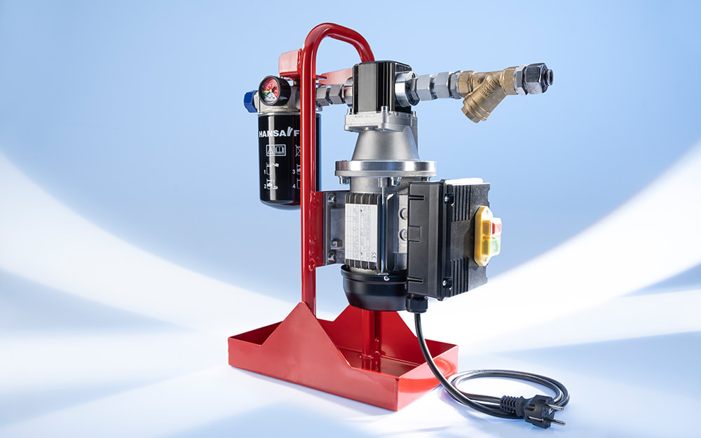 Oil care made easy with mobile filling pumps from HANSA-FLEX